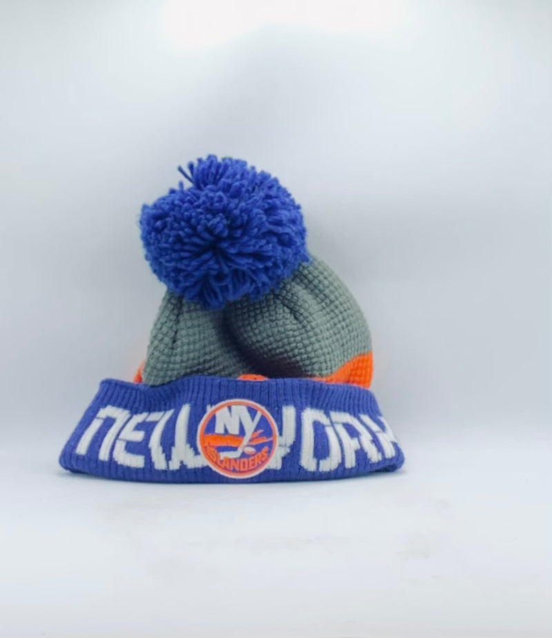 Islanders Team Pom Toque